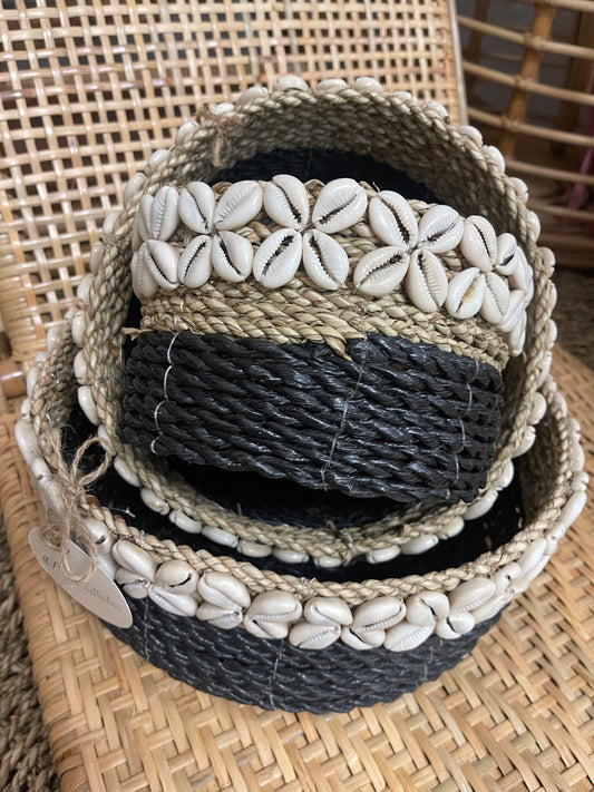 Black shell trinket basket